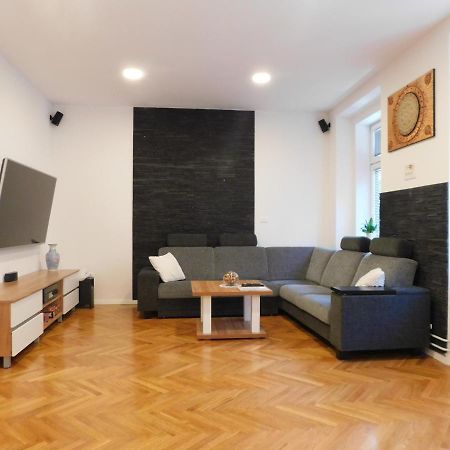 Modern Apartment Hrenova Street Liubliana Exterior foto