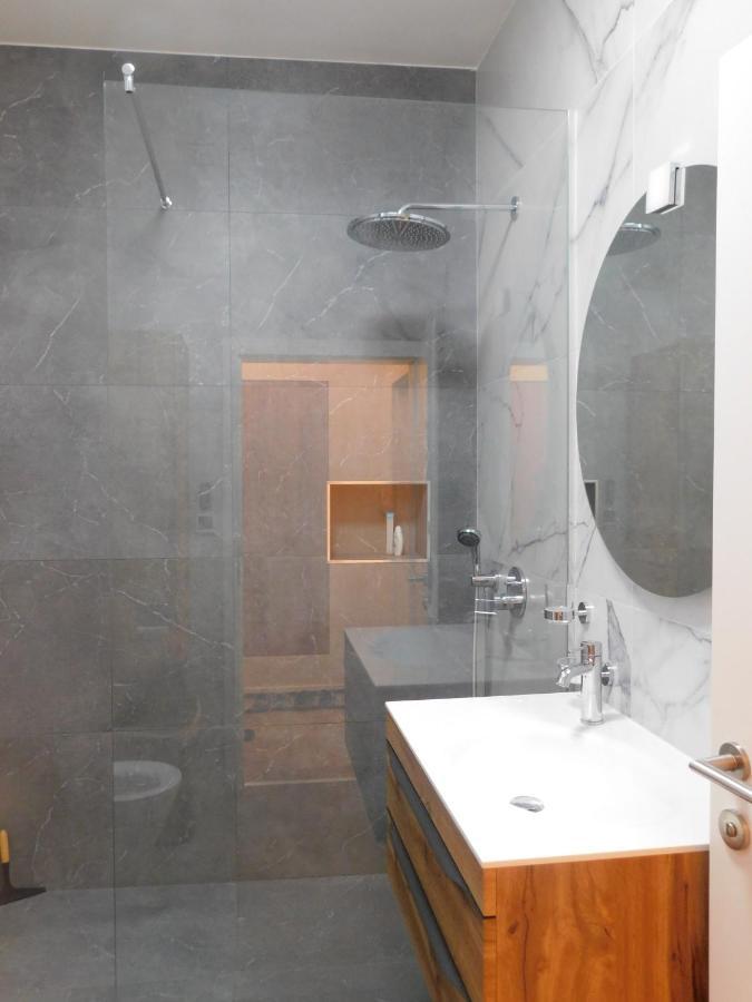 Modern Apartment Hrenova Street Liubliana Exterior foto